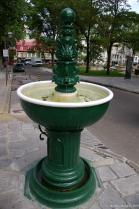 Green water fountain in Quebec City.jpg
