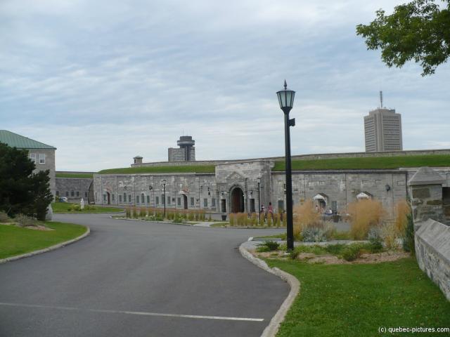 Quebec La Citadelle Wall.jpg
