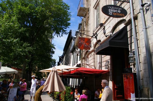 Restaurants and shops in Old Quebec City.jpg
