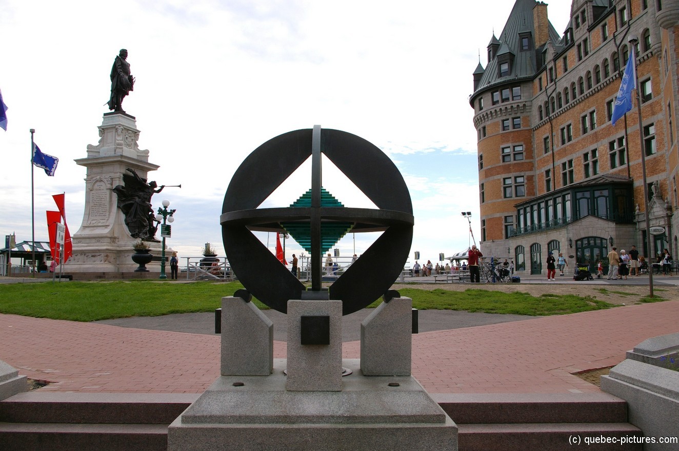 Sculpture with emerald center at Old Quebec City.jpg
