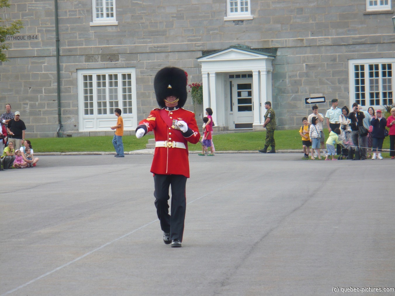 Senior officer during Changing of the Guard at La Citadel in Quebec.jpg
