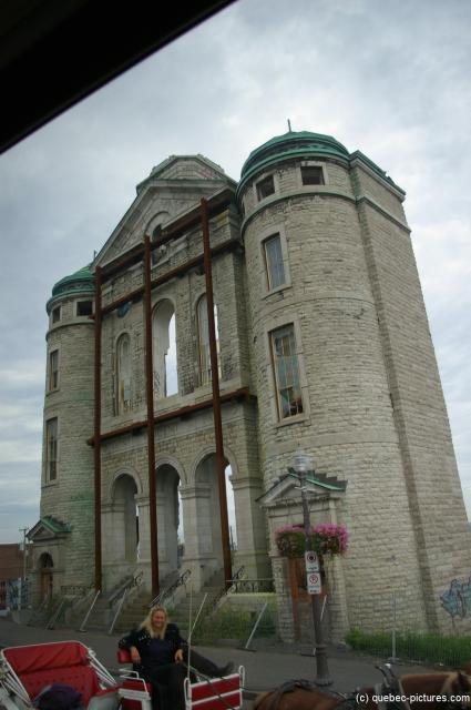 St Vicent de Paul facade and horse carriage in Quebec.jpg
